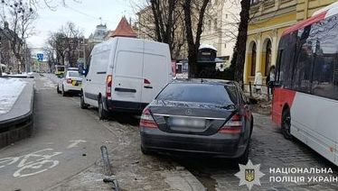У Львові сталася ДТП: Водій наїздив на жінку