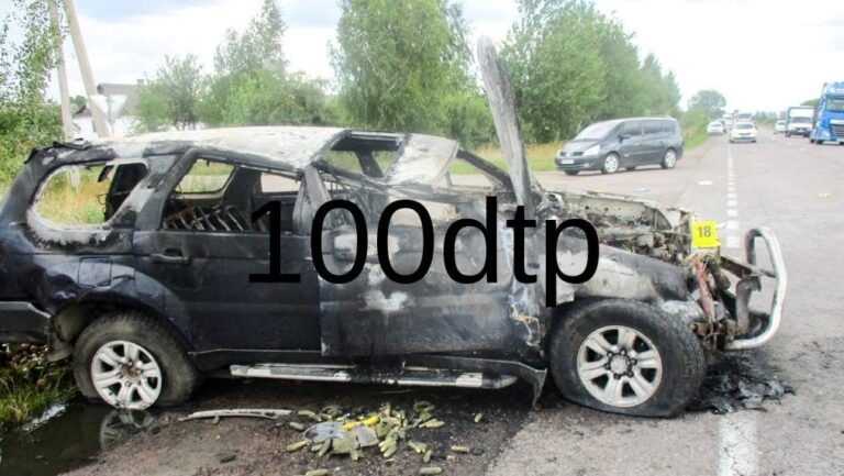 На Рівненщині сталося ДТП: загинули троє