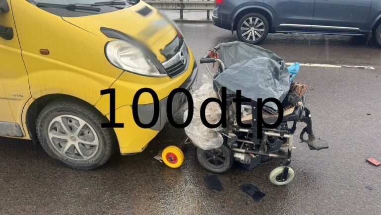 У Львові водій наїхав на 80-річного чоловіка на візку