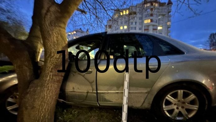 Двоє людей травмувалися у ДТП в Тернополі